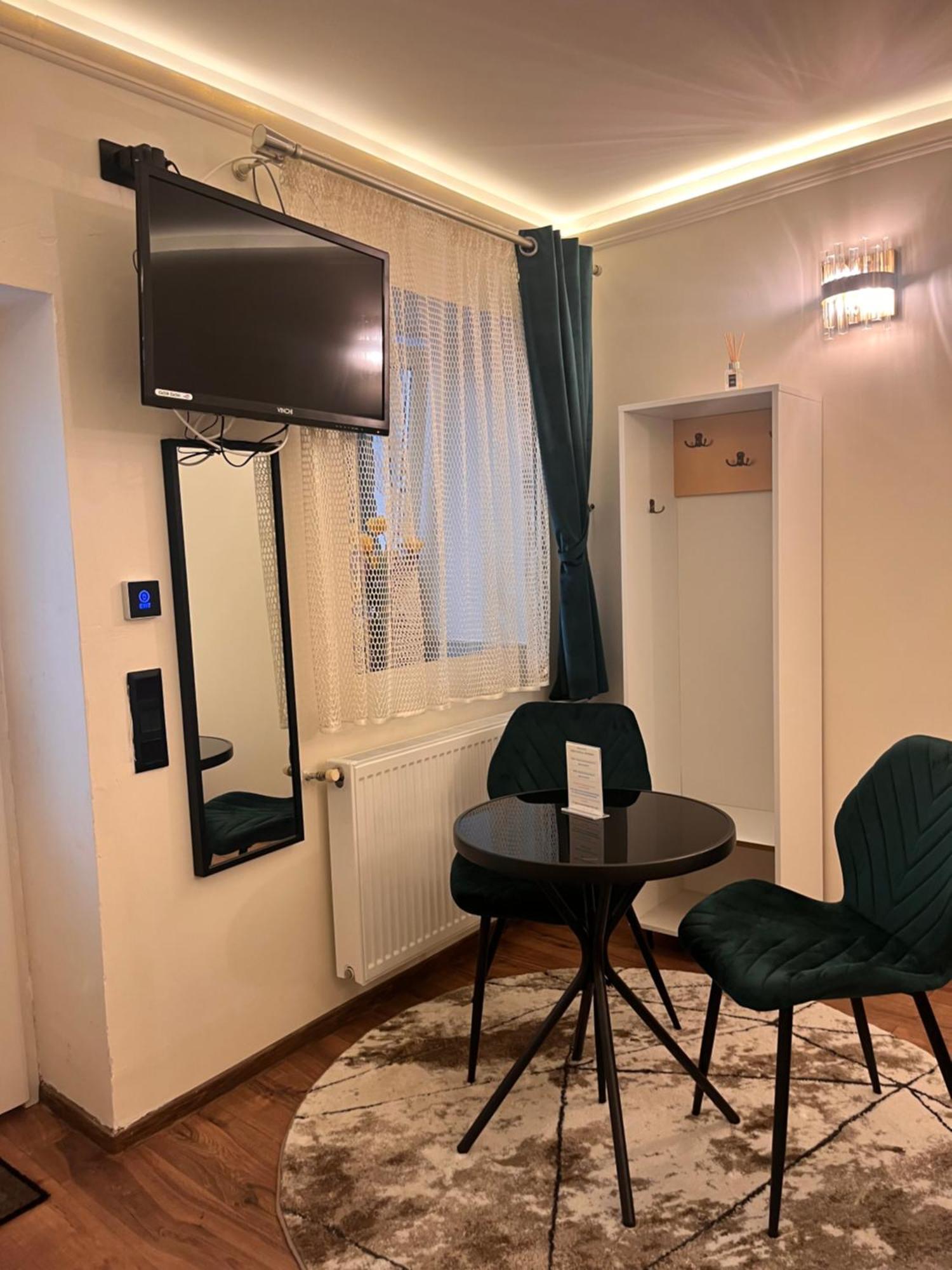 Urban Central Apartments Μπρασόβ Εξωτερικό φωτογραφία