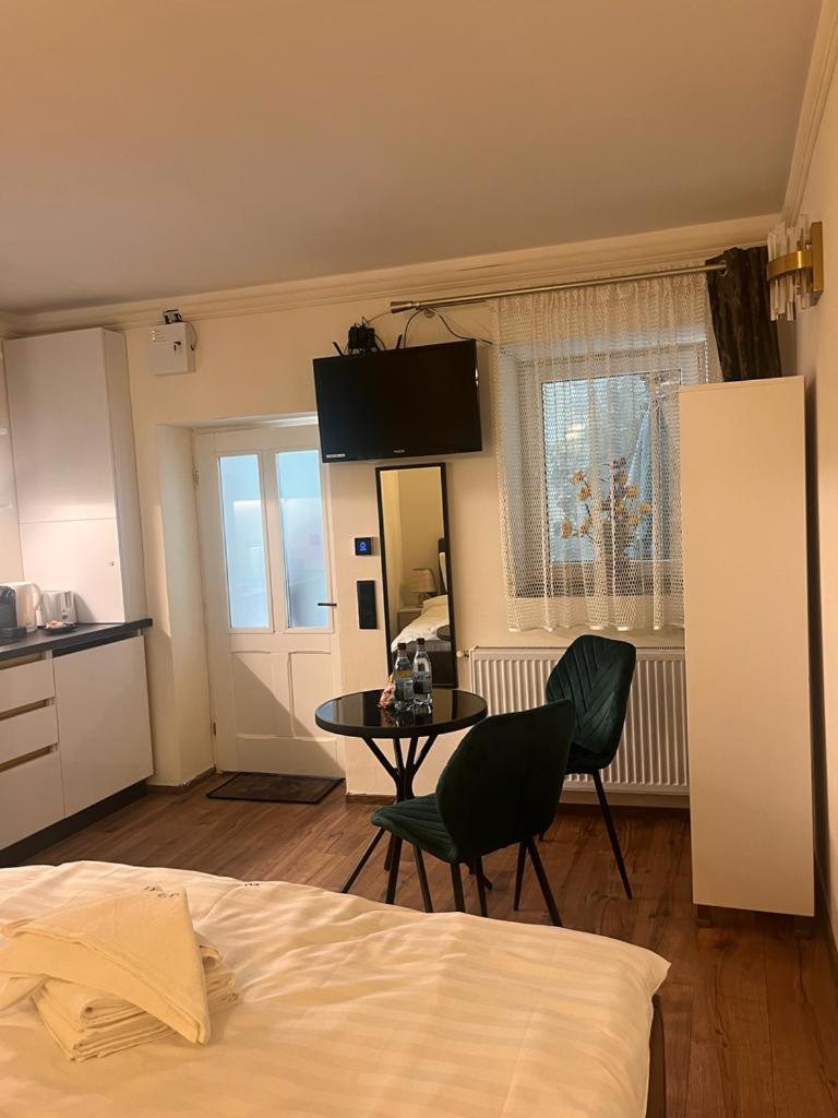 Urban Central Apartments Μπρασόβ Εξωτερικό φωτογραφία