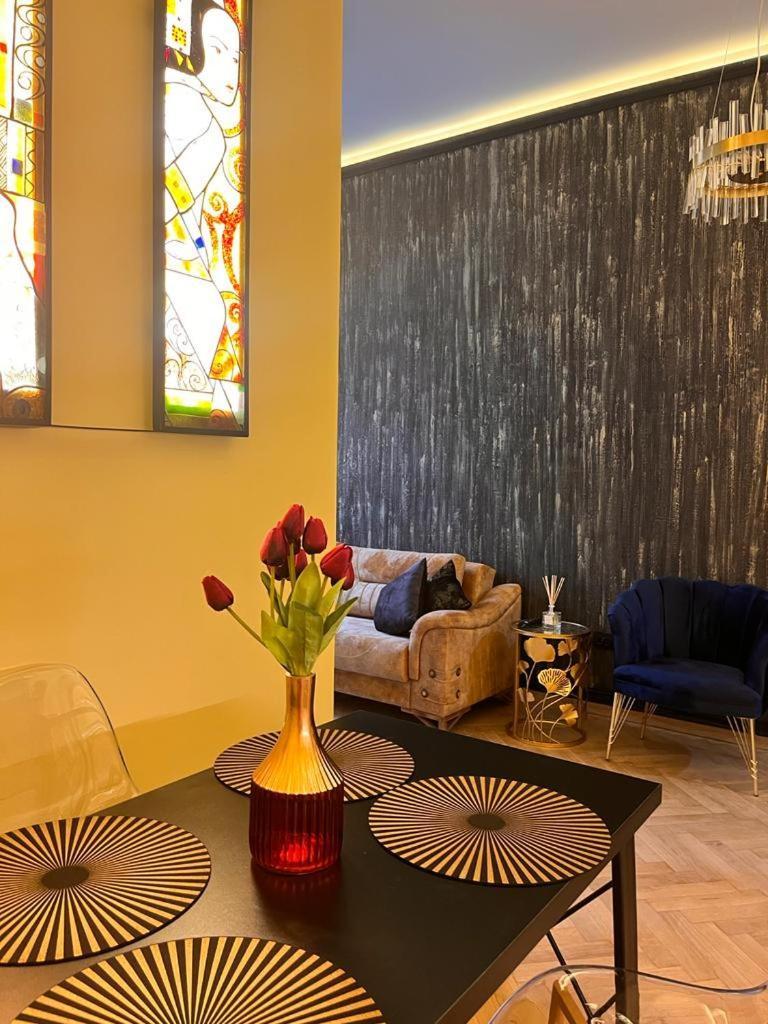 Urban Central Apartments Μπρασόβ Εξωτερικό φωτογραφία
